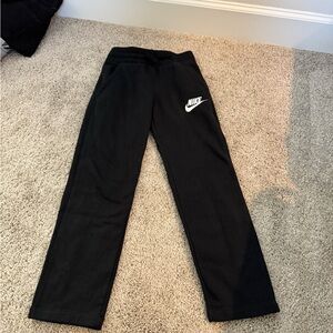 Kids Nike Black Sweatpants